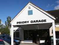 PRIORY GARAGE Logo