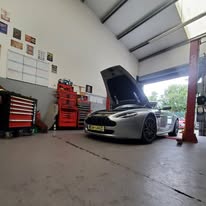 Garage Photo 2